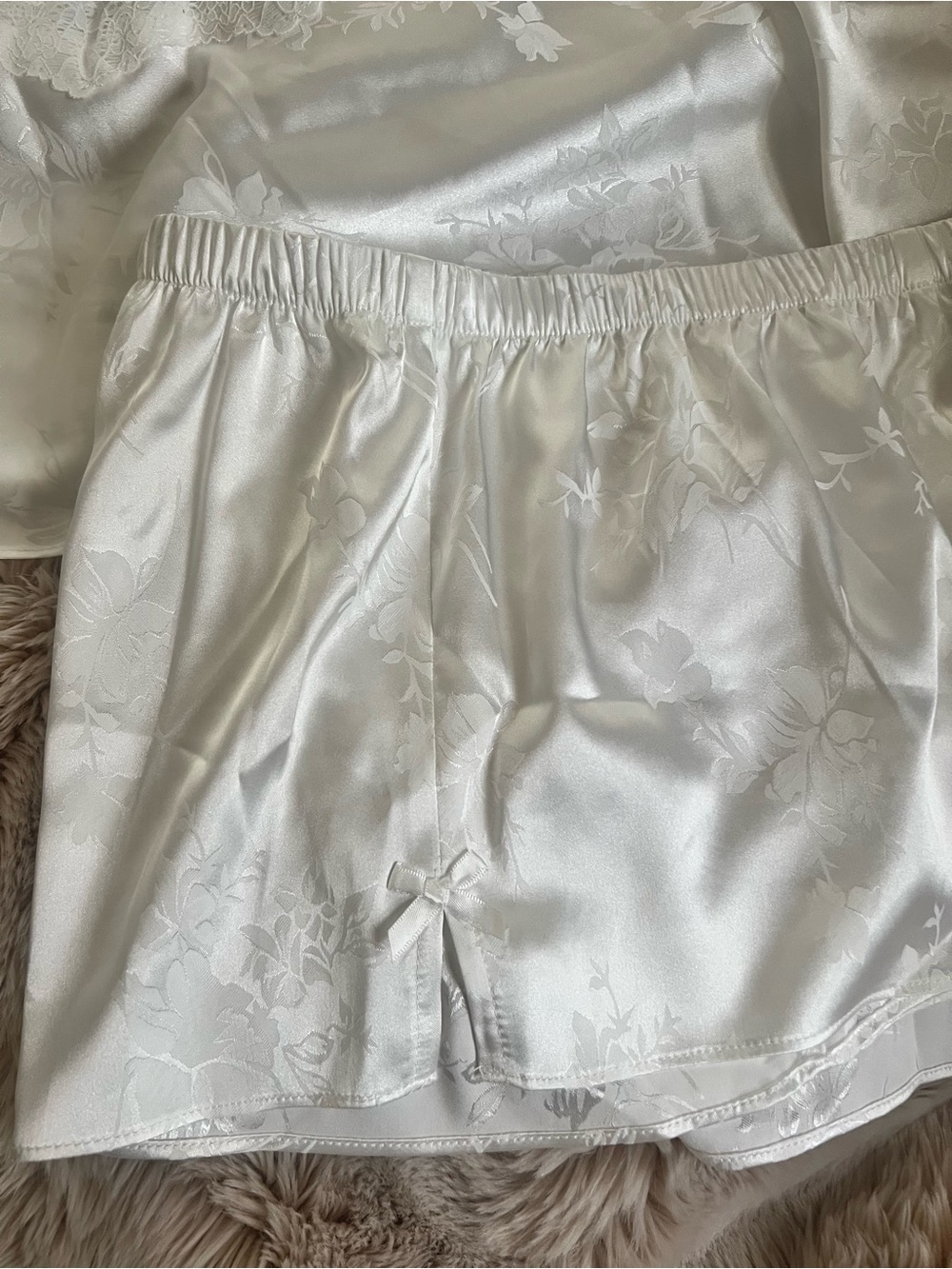 Flora Nikrooz Satin Lace Cami & Short Sleep Set - Ivory Cream XS - Picture 10 of 11
